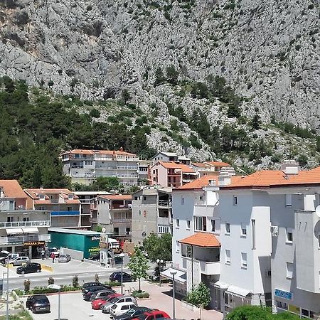 Apartment Max Omiš Eksteriør billede
